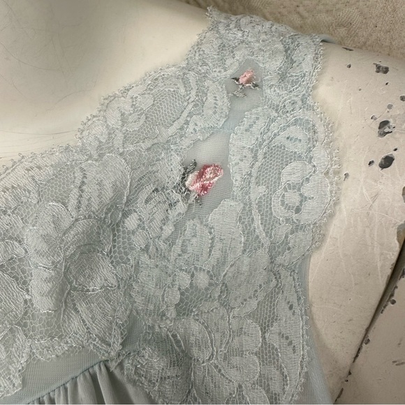 Shadowline VTG Nylon Lace Embroidered Bed Jacket & Short Nightgown 2-Pc … - Picture 8 of 15